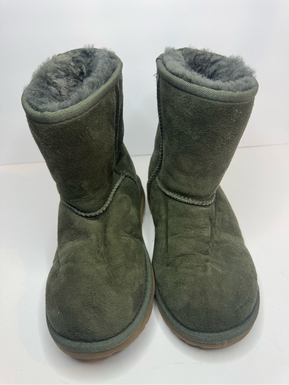 UGG Australia Classic Olive Short Boots Size 3